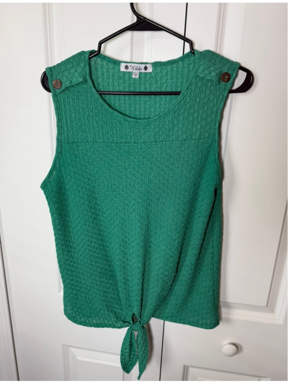 Wilde Women's Green Tank Top Size M with Brown Button Details